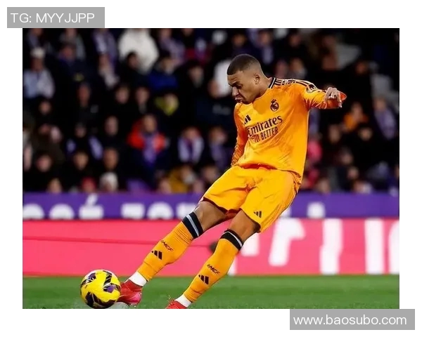 高清大足球明星照片集锦展现球场风采与激情瞬间 高清大足球明星照片集锦展现球场风采与激情瞬间